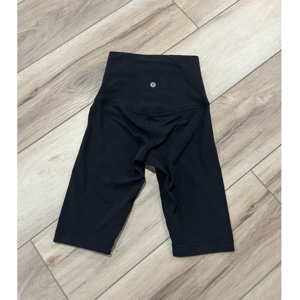 Lululemon Align Super High Rise Short 10" Black Size 2 Biker Yoga Shorts